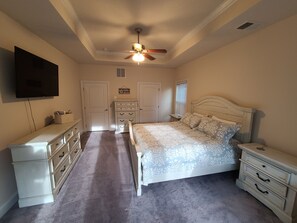 4 Schlafzimmer, Bügeleisen/Bügelbrett, WLAN, Bettwäsche