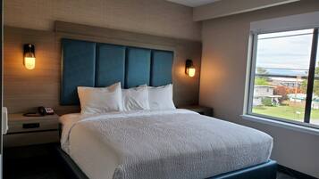 Iron/ironing board, free WiFi