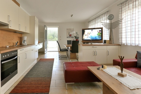 Ferienwohnung im Obergeschoss (80 qm)-Wohnküche