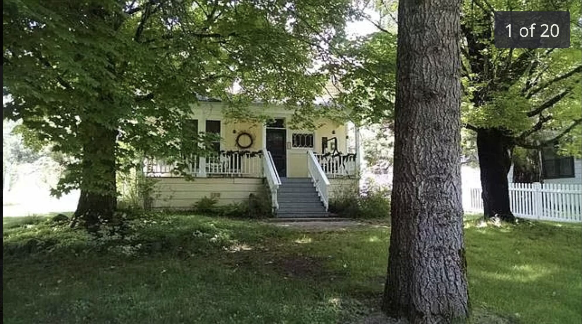 Roomy and fabulous home in amazing location!