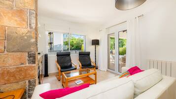 TV, peis og DVD-spiller