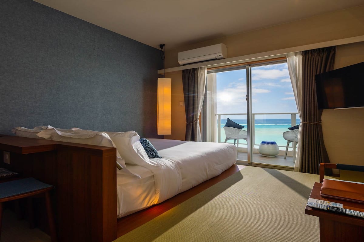 luxury double with see view 9f-11f, non smoking | 1 bedroom, in-room safe, desk, laptop workspace