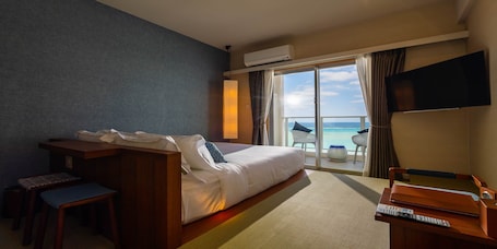 Luxury Double with See View 9F-11F, Non Smoking | In-room safe, desk, laptop workspace, soundproofing. Oile by Zayra Resorts