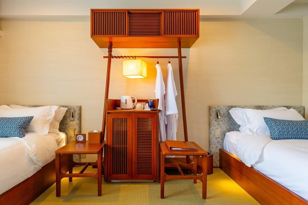 In-room safe, desk, laptop workspace, soundproofing