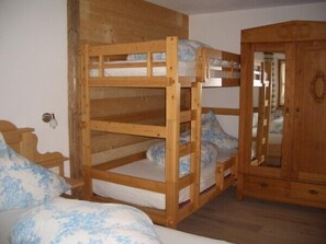 1 bedroom, internet, bed sheets, wheelchair access