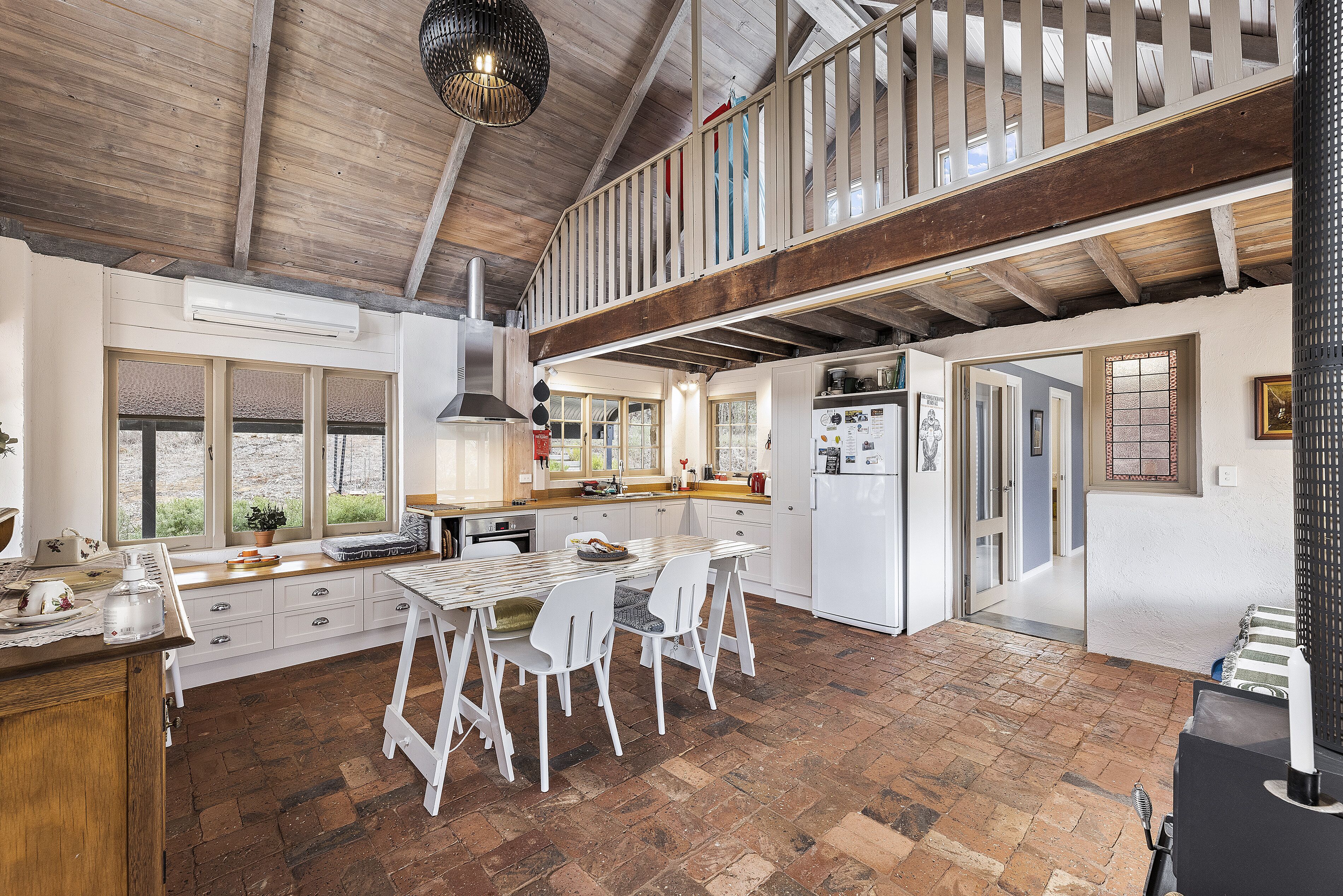 Benny's Retreat Luxury Bushland Escape — image 13