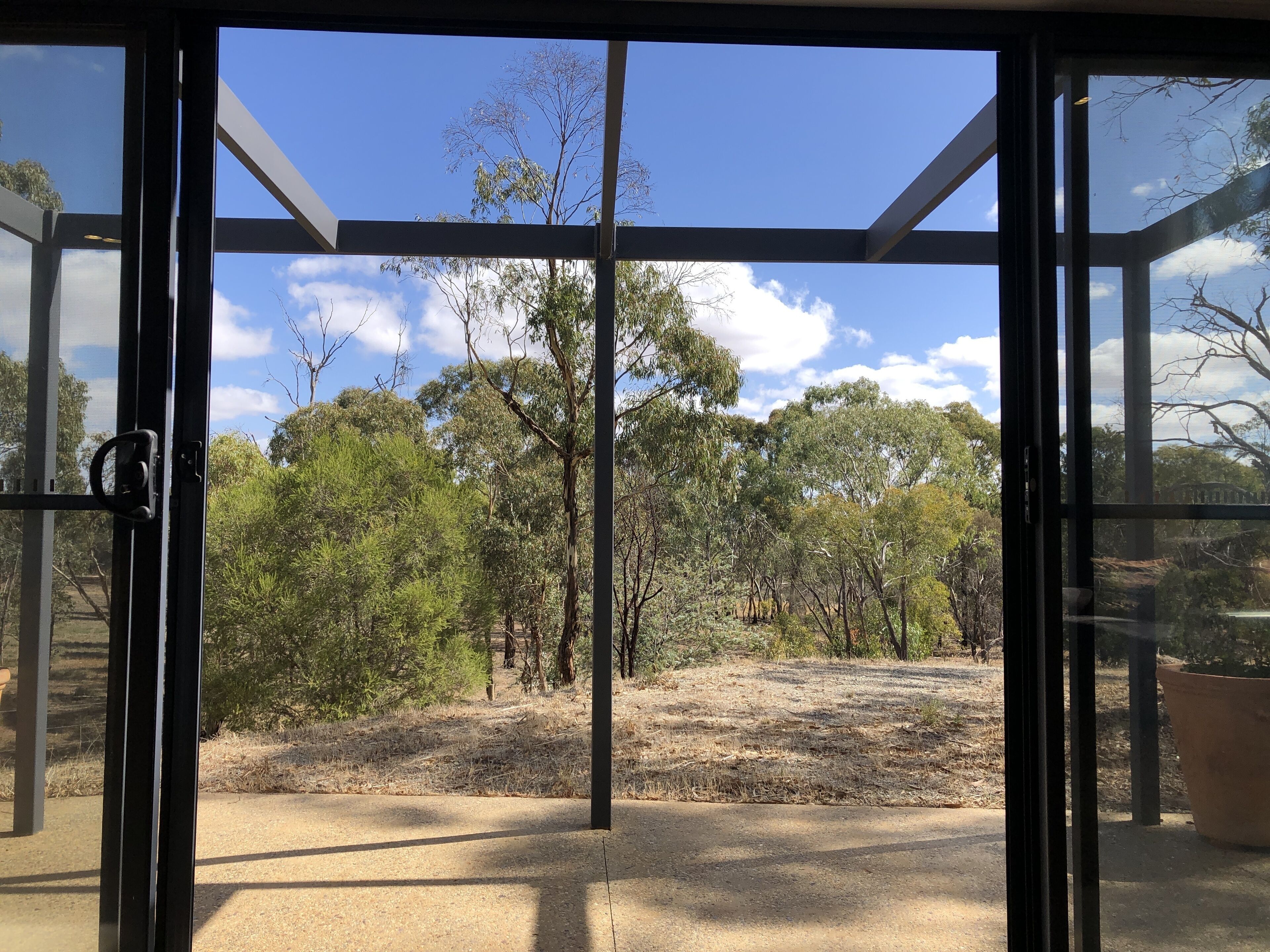 Benny's Retreat Luxury Bushland Escape — image 2