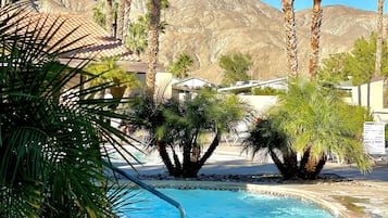 Piscine extérieure, piscine chauffée