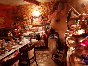Dining - Romantic getaway to Cuenca - La Quinta (Valeria)