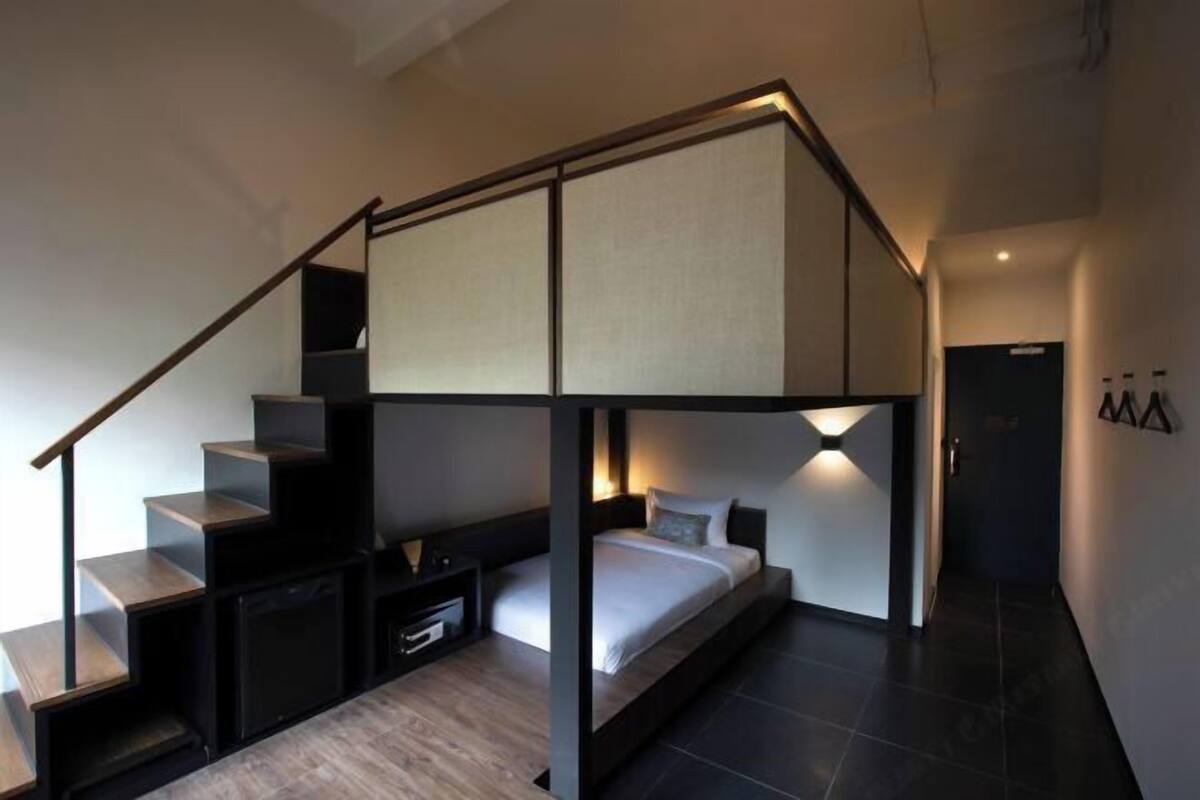 In-room safe, iron/ironing board (on request), free WiFi, bed sheets