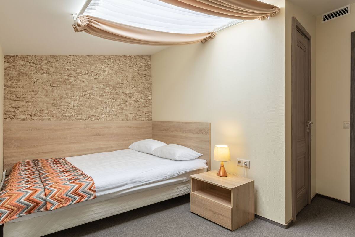 Minibar, laptop workspace, blackout curtains, soundproofing