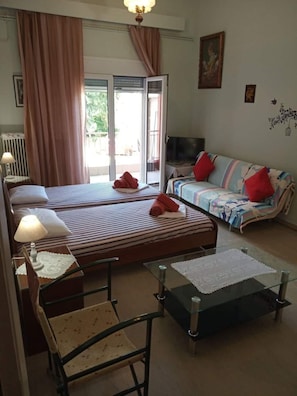 2 Schlafzimmer, Bügeleisen/Bügelbrett, kostenloses WLAN