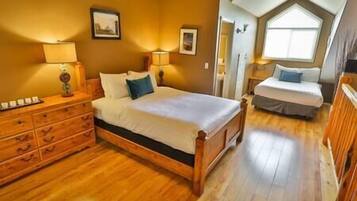 2 habitaciones, escritorio, tabla de planchar con plancha y wifi gratis
