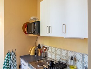 Fridge, microwave, toaster