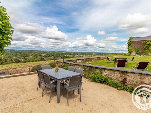 Gîte paisible au cœur des vignobles avec jardin et parking privatif