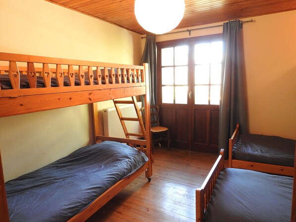 4 chambres, lit parapluie, Wi-Fi gratuit