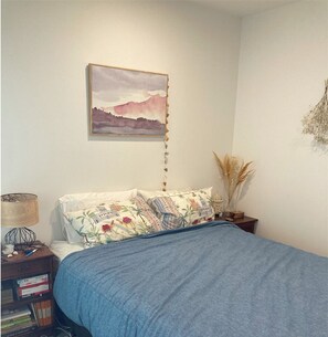 1 bedroom, desk, iron/ironing board, free WiFi