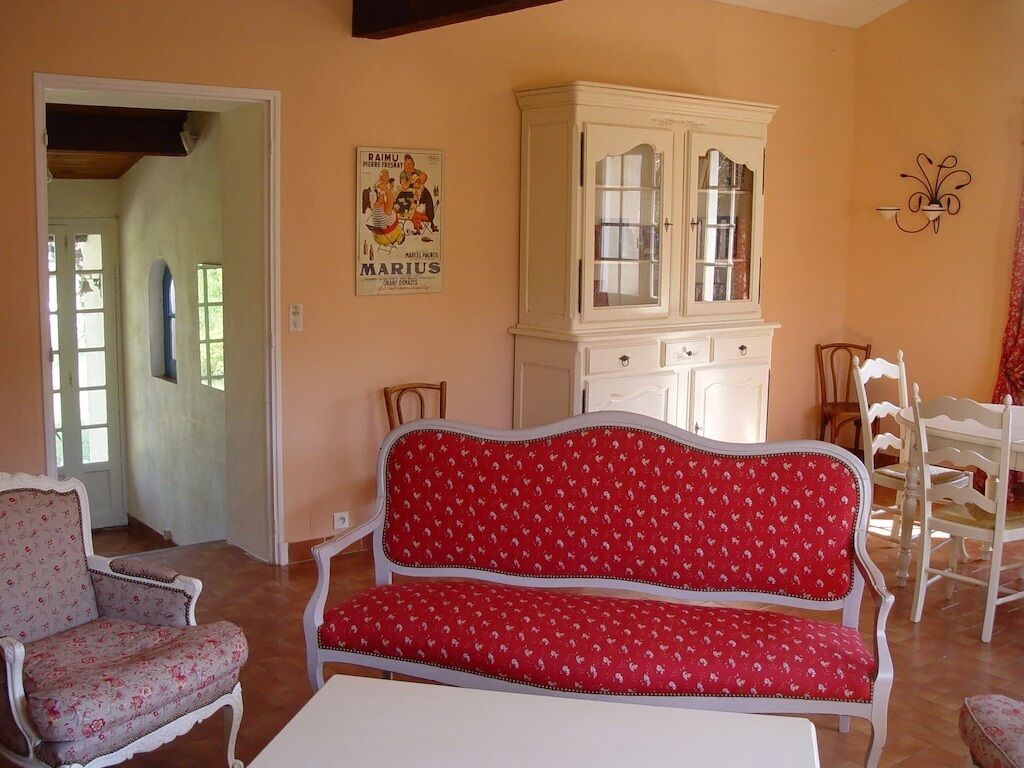 APPARTEMENT FAMILIAL, 2-6 PERSONNES, DANS MAS DU XVIè, PISCINE, JARDIN, PARKING