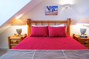 3 bedrooms, iron/ironing board, travel crib, free WiFi