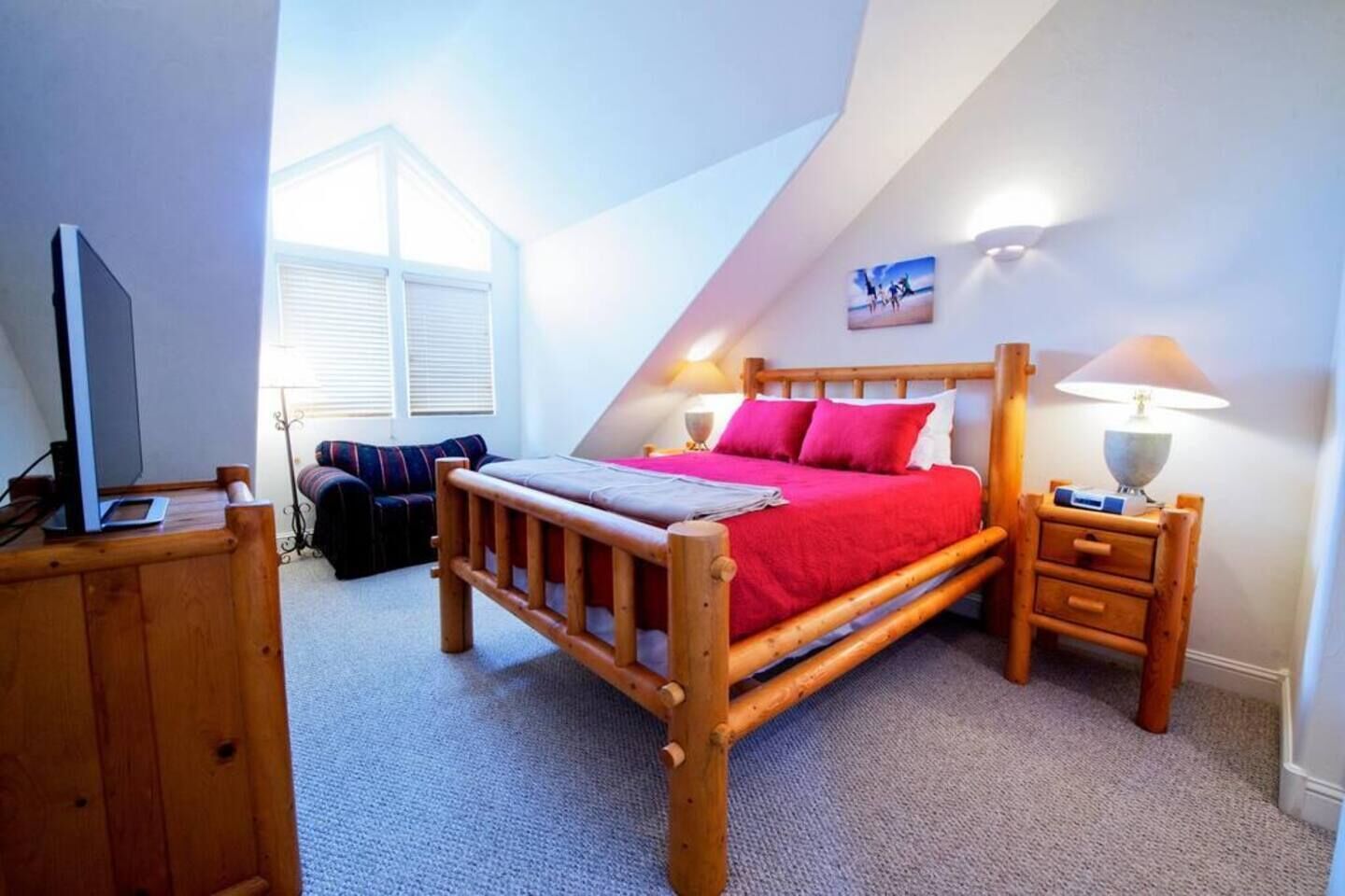 3 bedrooms, iron/ironing board, travel crib, free WiFi