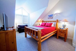 3 室のベッドルーム、アイロン / アイロン台、旅行用ベビーベッド、WiFi (無料)