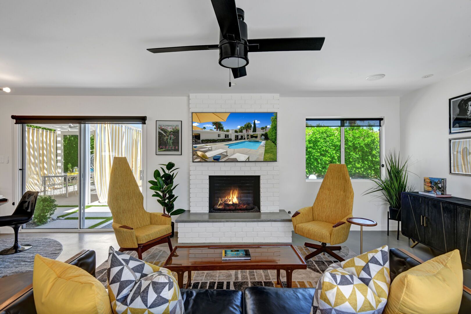 Ultra-Chic, Mid-century- Resort Style Pool, Spa & Fire Pit 2BD/2BTH in Movie Colony