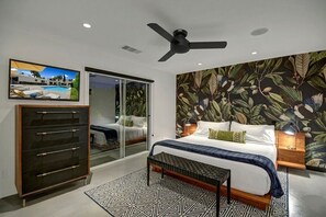 2 bedrooms, iron/ironing board, WiFi, bed sheets - Seven Palms Estate- Ultra-Chic, Mid-century- Resort Style Pool, Spa & Fire Pit 2BD/2BTH (Palm Springs)
