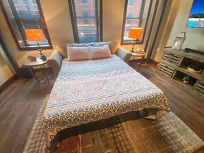 2 chambres, fer et planche à repasser, Wi-Fi, draps fournis