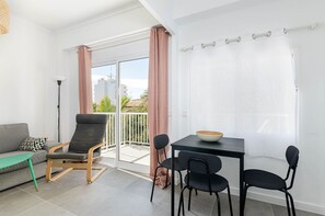 TV - YourHouse Monges  apartment with balcony (Can Picafort)