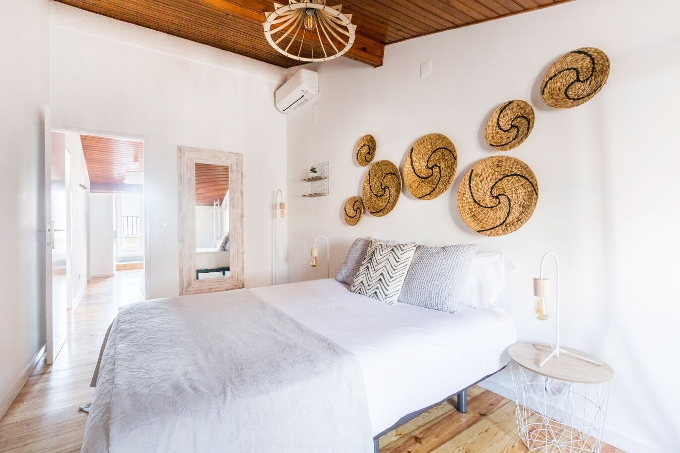 2 soverom, strykejern/-brett, internettilgang og sengetøy