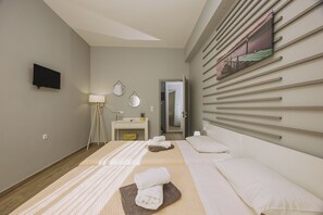 3 chambres, fer et planche à repasser, lit parapluie, Wi-Fi