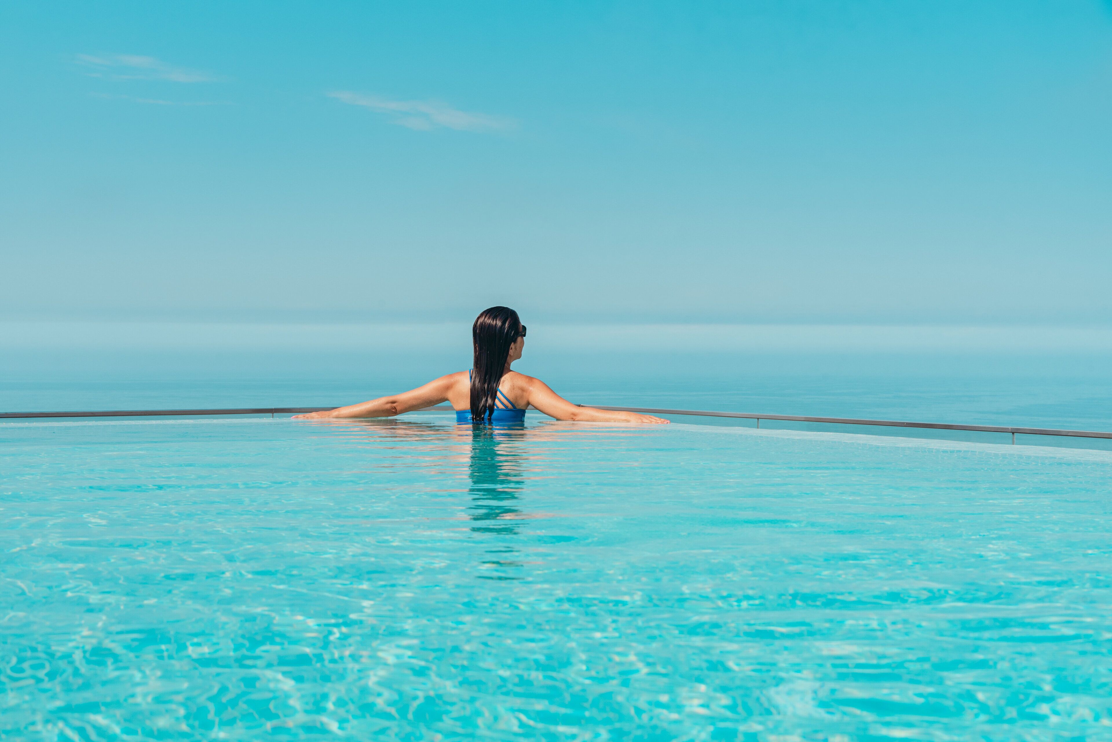 Outdoor pool, open 8:00 AM to 5:00 PM, pool loungers