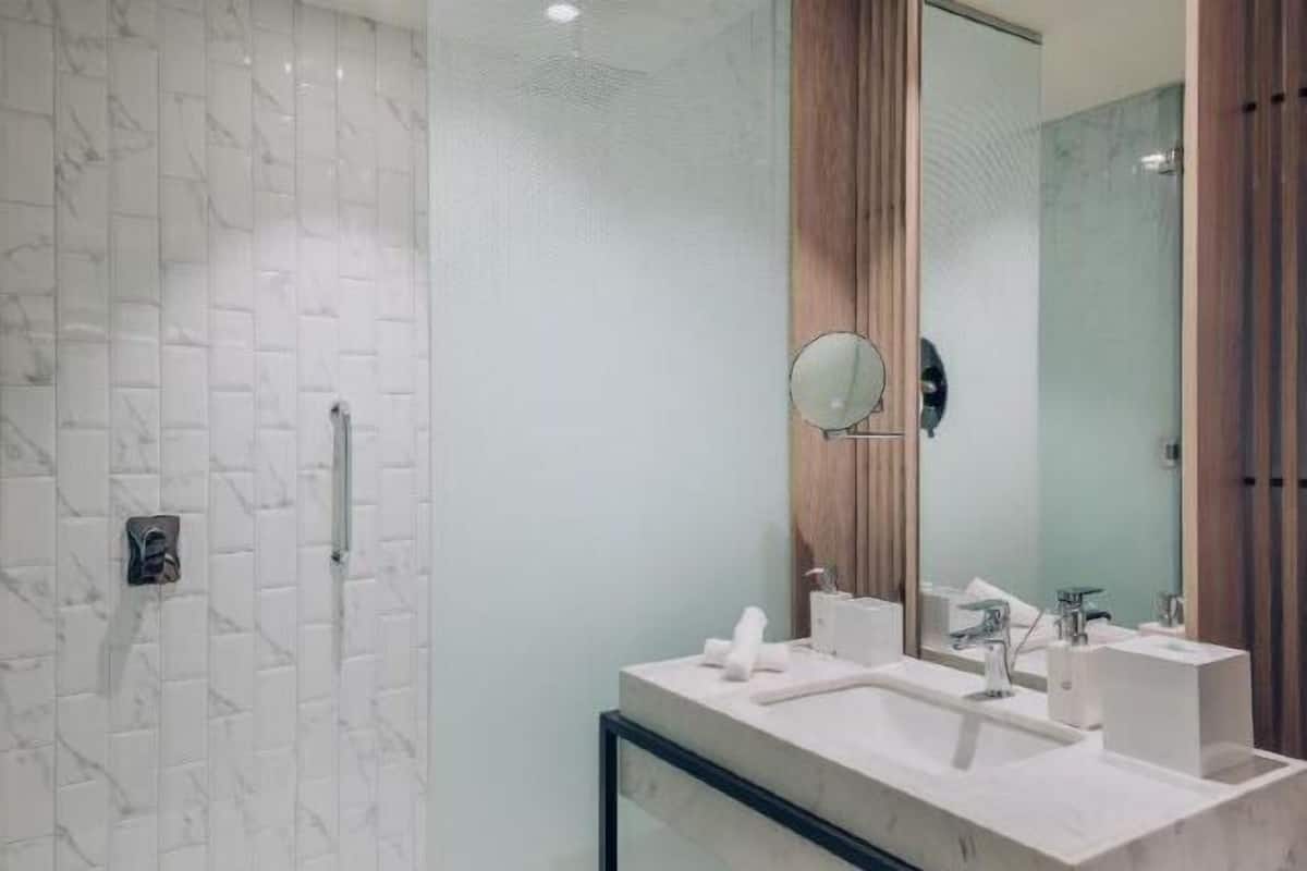 Shower, rainfall showerhead, eco-friendly toiletries, hair dryer