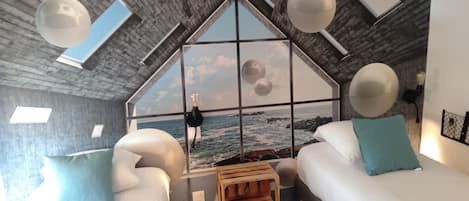Ropa de cama de alta calidad, decoración personalizada y wifi gratis