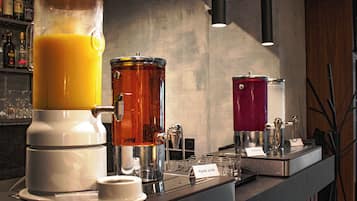 Free daily buffet breakfast