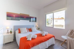 2 Schlafzimmer, Bügeleisen/Bügelbrett, Reisekinderbett, WLAN