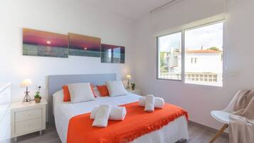 2 makuuhuonetta, silitysrauta/-lauta, Wi-Fi, vuodevaatteet