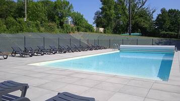 Seasonal outdoor pool