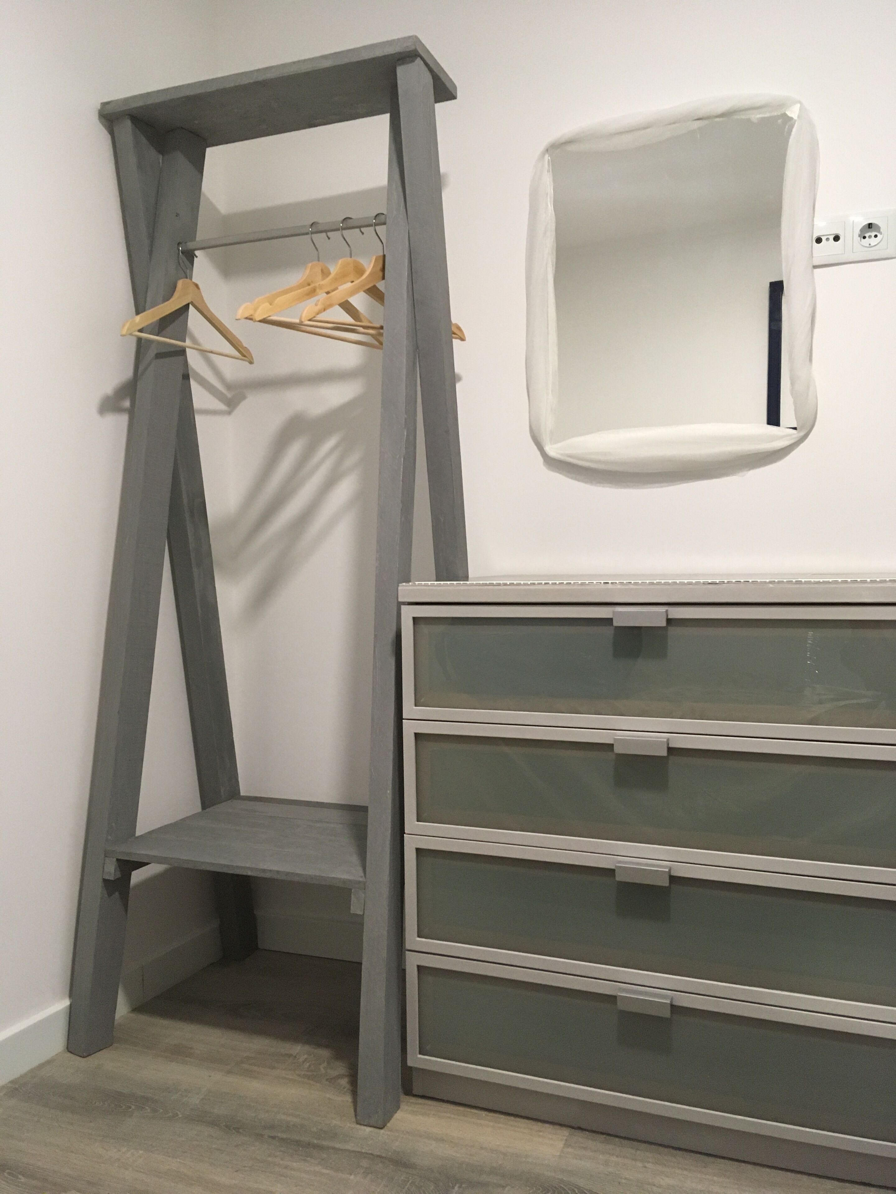 2 bedrooms, iron/ironing board, travel crib, free WiFi