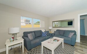 Smart TV - Siesta Key Village -Suite #2: A Block to the Beach, In the HEART of the Village! (Sarasota)