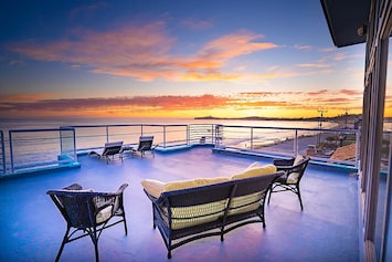 Penthouse Patio Ocean Sunset View