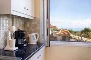 Interior - Koroni Seaview Retreat - Summer Cosy Nest (Koroni)