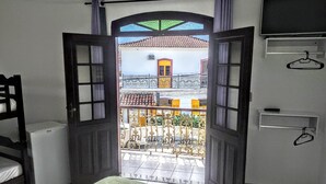 Minibar, WiFi (free) - Pousada Caravela (Arraial do Cabo)