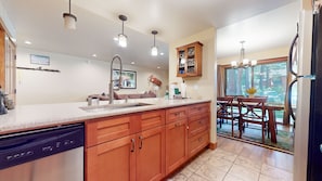 Condo, 1 Bedroom | Private kitchen | Fridge, microwave, oven, dishwasher