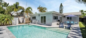 Beachside Family Retreat | Heated Pool & Golf Cart
