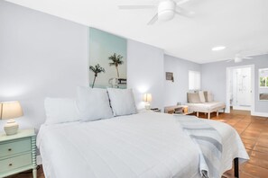 Unclassified image, 5 of 63, button