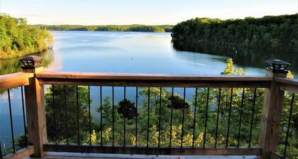 Cabin 3 at Kentucky Lake's Lynnhurst Family Resort