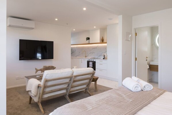 1 bedroom, desk, iron/ironing board, travel cot