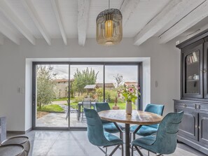 Dining - Comfort and Nature Cottage (Chef-Boutonne)