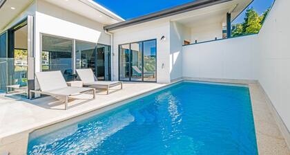 3 Bedroom Holiday Home, Valley Views in the heart of Airlie Beach